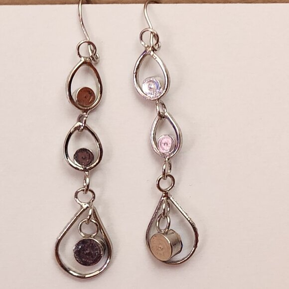 Beautiful Vintage Drop Earrings - Picture 4 of 4